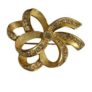 VTG Signed Swarovski Crystal Gold Tone Brooch Pin Bow Ribbon